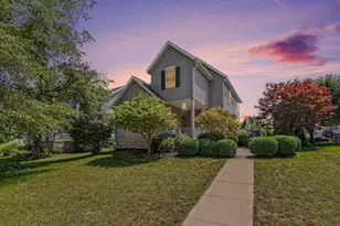 561 Upton Dr, Saint Joseph, MI 49085 - Photo 1