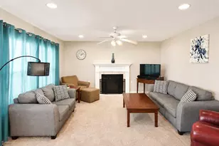 4697 Lauren Ln, Saint Joseph, MI 49085 - Photo 12