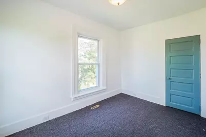 24 W Linden Street W, Three Oaks, MI 49128 - Photo 30