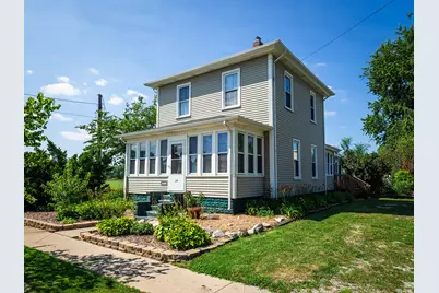 24 W Linden Street W, Three Oaks, MI 49128 - Photo 2