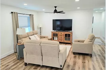19061 M-60, Three Rivers, MI 49093 - Photo 12