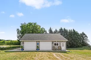 1900 Oak Grove Rd, Howell, MI 48855 - Photo 32