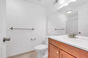 1592 Brentwood Dr, Troy, MI 48098 - Photo 22