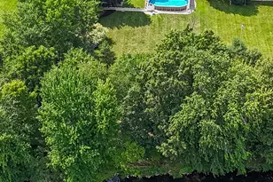 72 Chelsea Ct NE, Rockford, MI 49341 - Photo 2