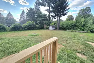 742 Greenridge Rd, Battle Creek, MI 49015 - Photo 16