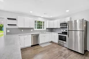 15286 Ackerson Dr, Battle Creek, MI 49014 - Photo 8