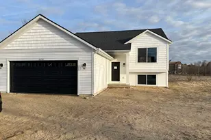 6755 Loggers Rdg Run SE, Caledonia, MI 49316 - Photo 2