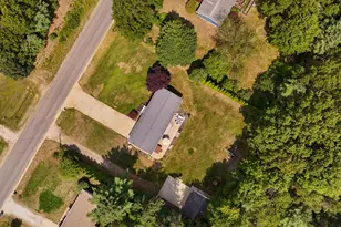 2698 Hamilton Rd, Muskegon, MI 49445 - Photo 4