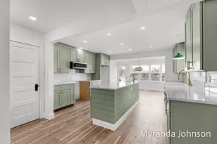 14661 Mercury Dr, Grand Haven, MI 49417 - Photo 12