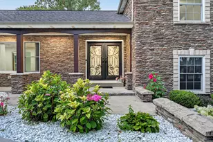 5866 Pine View Dr, Ypsilanti, MI 48197 - Photo 4