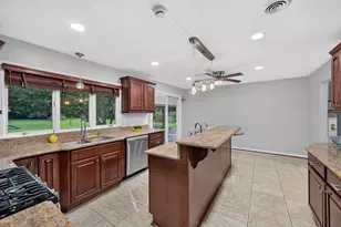 5866 Pine View Dr, Ypsilanti, MI 48197 - Photo 16