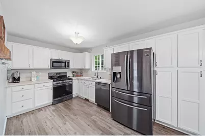 7966 Village Green Lane, Parma, MI 49269 - Photo 10