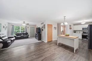 7966 Village Green Ln, Parma, MI 49269 - Photo 8