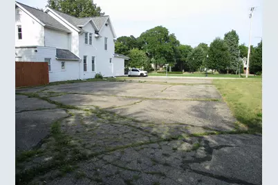 608 Greenwood Place, Jackson, MI 49203 - Photo 6