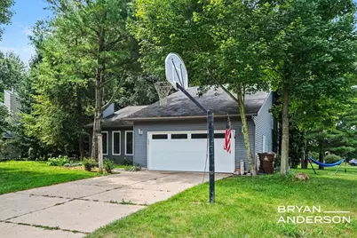6158 Miramonte Drive NE, Rockford, MI 49341 - Photo 2