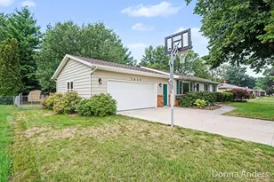 7635 Hollyhock Ave, Jenison, MI 49428 - Photo 4