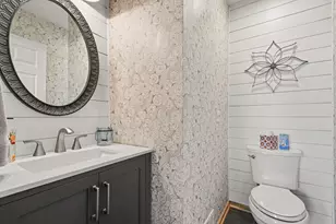 10633 Bridgewater Dr, Zeeland, MI 49464 - Photo 20