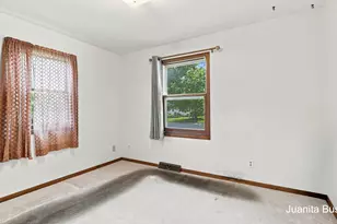 3675 Bluebird Ave SW, Wyoming, MI 49519 - Photo 16