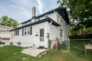 151 & 153 Jackson St, Chelsea, MI 48118 - Photo 2