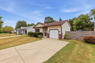 2844 Beechridge Dr, Hudsonville, MI 49426 - Photo 4