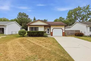 2844 Beechridge Dr, Hudsonville, MI 49426 - Photo 2