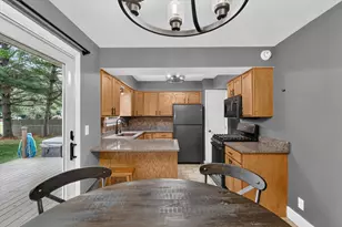 12043 S Sprinkle Rd, Vicksburg, MI 49097 - Photo 14