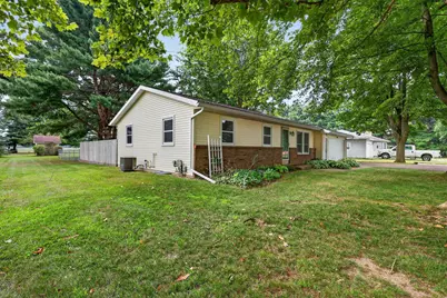 12043 S Sprinkle Road, Vicksburg, MI 49097 - Photo 4