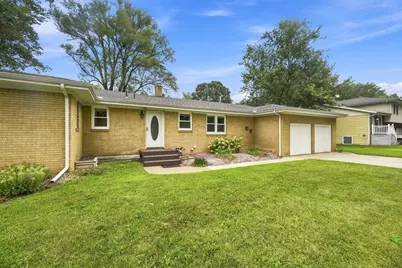 1615 Maiden Lane, Saint Joseph, MI 49085 - Photo 4