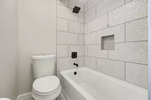 23940 King Dr, Clinton Twp, MI 48035 - Photo 18