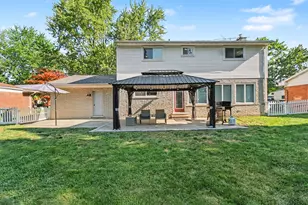 23940 King Dr, Clinton Twp, MI 48035 - Photo 26