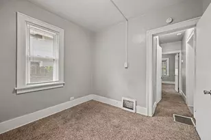414 Trimble Ave, Kalamazoo, MI 49048 - Photo 8
