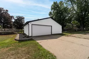 208 E Broadway St, Woodland, MI 48897 - Photo 32