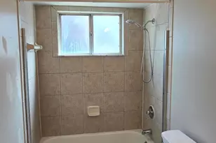 1890 Axtell Dr, Troy, MI 48084 - Photo 8