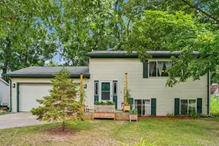 210 W 4th St, Lawton, MI 49065 - Photo 2