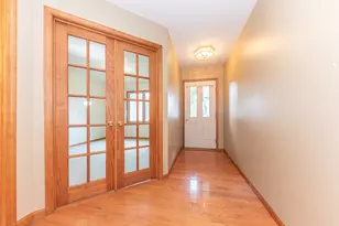 535 Sycamore Cir, Saline, MI 48176 - Photo 6