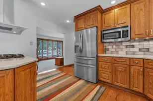 33576 Cindy St, Livonia, MI 48150 - Photo 14