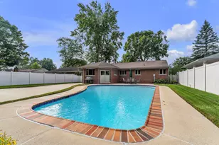 33576 Cindy St, Livonia, MI 48150 - Photo 6