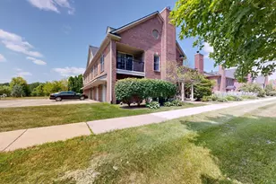 5615 Hampshire Ln, Ypsilanti, MI 48197 - Photo 2