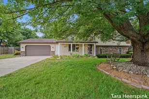 2078 Fernwood Dr, Jenison, MI 49428 - Photo 2