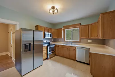 218 E Adams Street, Ionia, MI 48846 - Photo 10