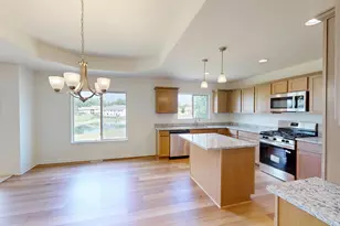 5391 Swan Dr, Burton, MI 48509 - Photo 4
