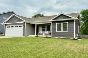 122 Grandview, Galesburg, MI 49053 - Photo 1