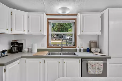 3280 Carlton Boulevard, Jackson, MI 49203 - Photo 12