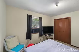 3822-3824 Burlingame Ave SW, Wyoming, MI 49509 - Photo 16