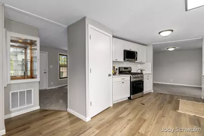 7129 Eldred Avenue NE, Rockford, MI 49341 - Photo 8