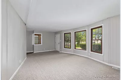 7129 Eldred Avenue NE, Rockford, MI 49341 - Photo 8