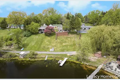 762 Parkwood Drive, Six Lakes, MI 48886 - Photo 40