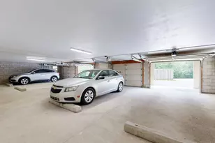 2201 S Huron Pkwy, Ann Arbor, MI 48104 - Photo 18
