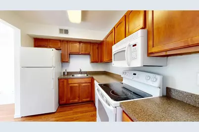 2201 S Huron Parkway #1, Ann Arbor, MI 48104 - Photo 6