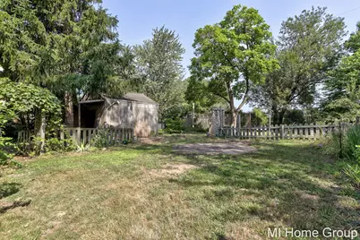 252 Thomas Street, Allegan, MI 49010 - Photo 10